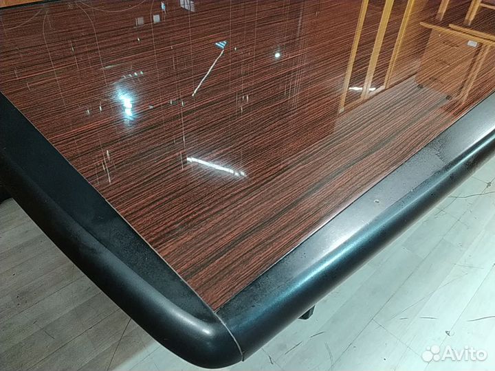 Стол переговоров б/у 02302