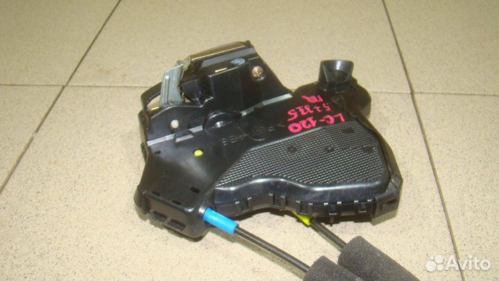 Замок двери передней правой Toyota LC Prado 120