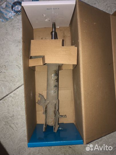 Аммортизатор передний левый