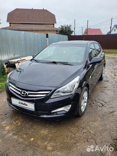 Hyundai Solaris 1.4 AT, 2015, 77 000 км