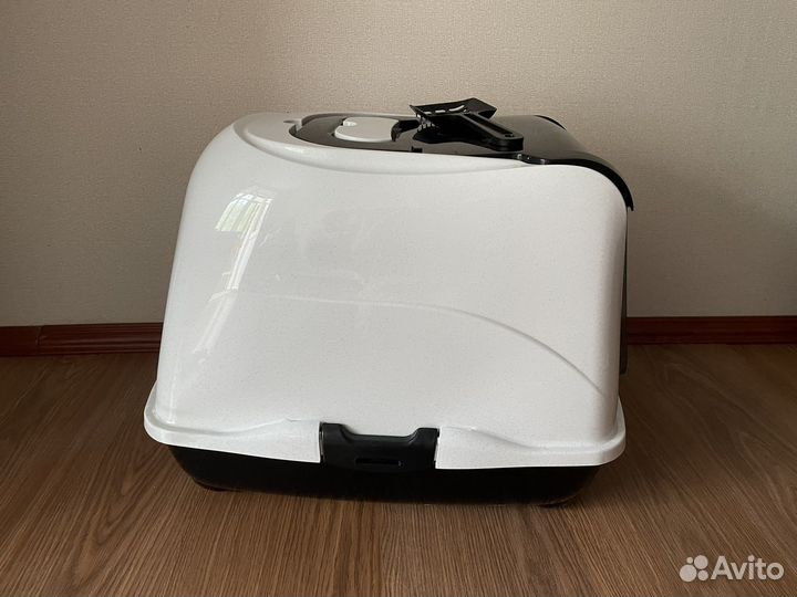 Закрытый туалет для кошек