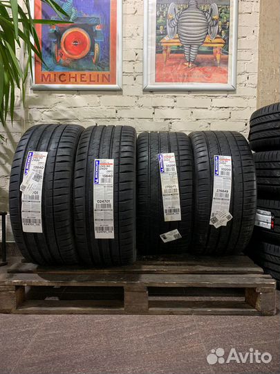 Michelin Pilot Sport 4 S 275/35 R20 и 245/40 R20 102Y