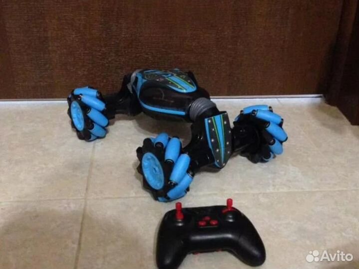 Машинка перевертыш управления жестами