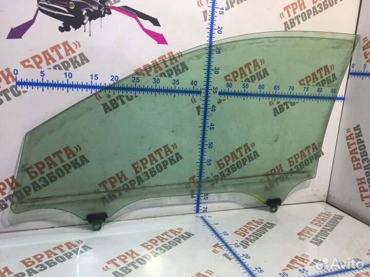 Тойота Камри Стекло двери передней правой AS2