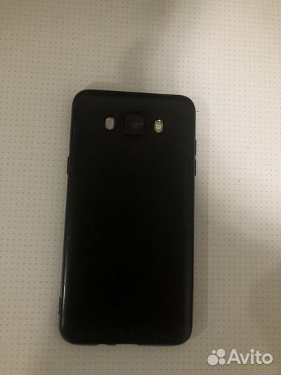 Телефон Samsung galaxy j7