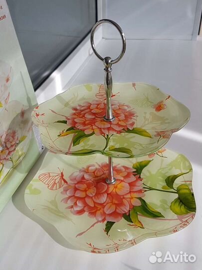 Этажерка для фруктов и конфет