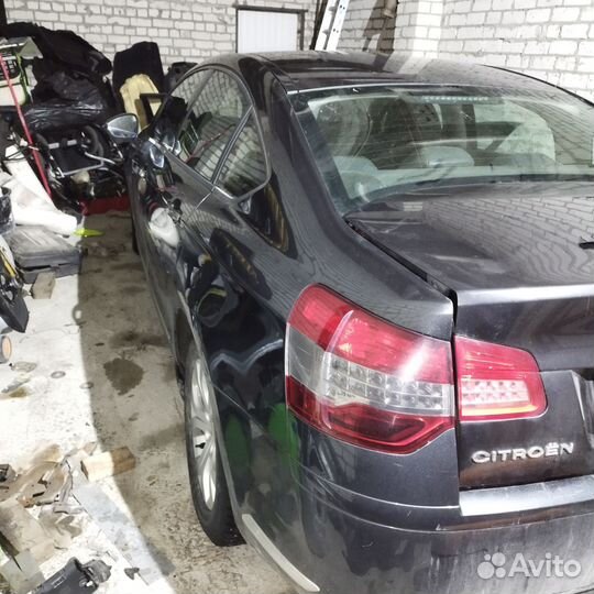 В разборе Citroen C5 X7, 2012 г.в