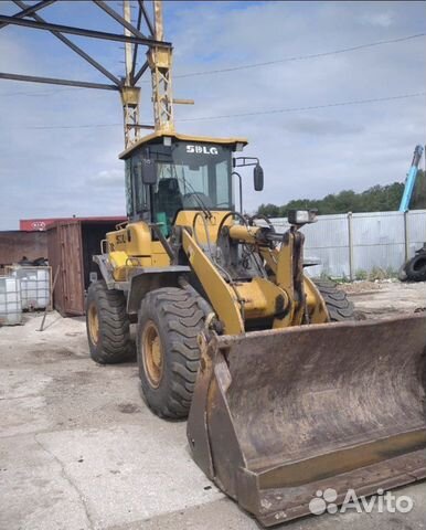 Машинист фронтального погрузчика