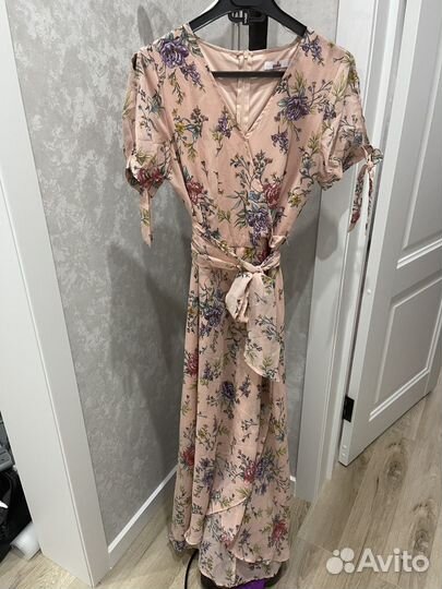 Платье женское 42 44