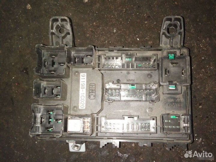 Блок предохранителей Hyundai Getz