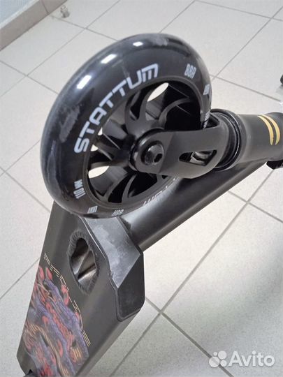 Трюковой самокат