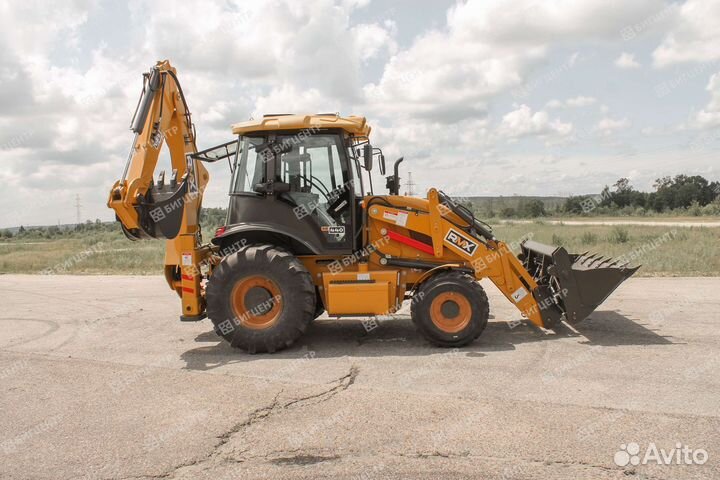 Экскаватор-погрузчик Runmax SE440, 2023