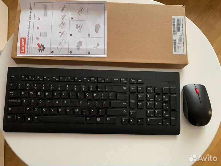 Беспроводная клавиатура и мышь Lenovo Essential