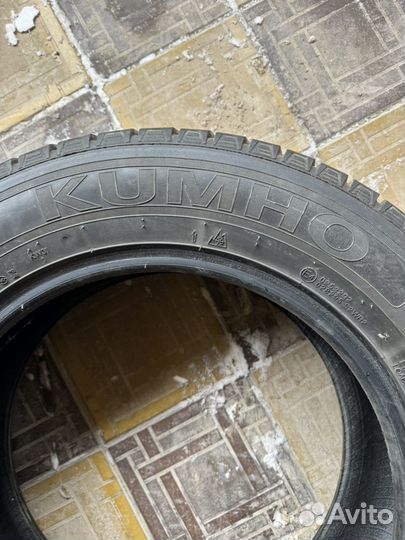 Kumho 792 185/65 R15 73