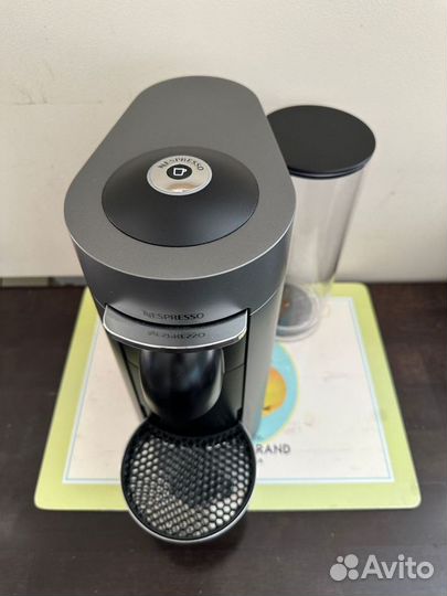 Кофеварка Nespresso Vertuo