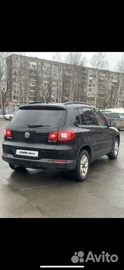 Volkswagen Tiguan 2.0 AT, 2010, 259 300 км