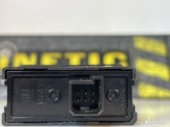 Кнопка стеклоподъемника задняя Astra H Zafira B