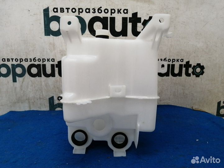 Бачок омывателя 85315-48150 Toyota Highlander