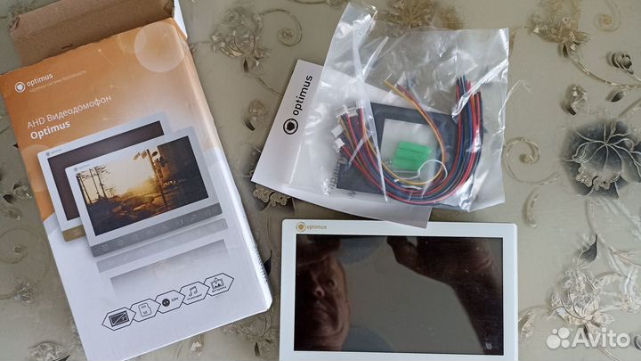 AHD видеодомофон Optimus VMH-7