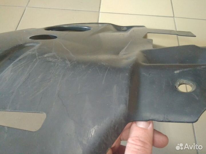 Scania 6 G-Serie Защитный кожух правый