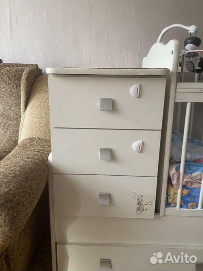 Детская кроватка