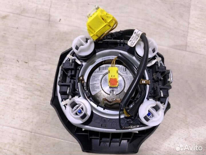 Подушка безопасности в рулевое колесо Volkswagen