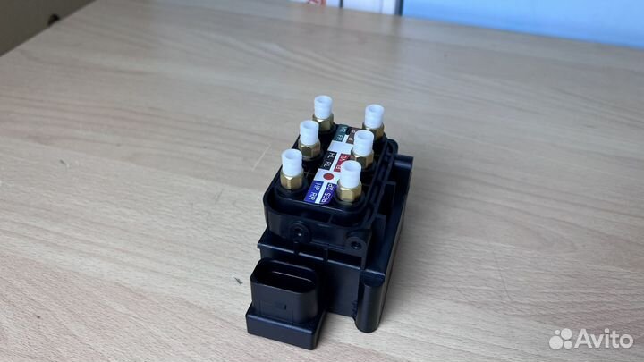 Блок клапанов Audi А6С6