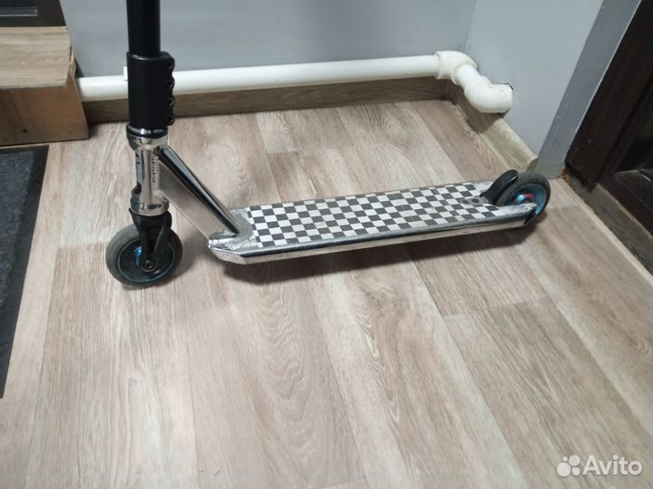 Трюковой самокат tech team provokator