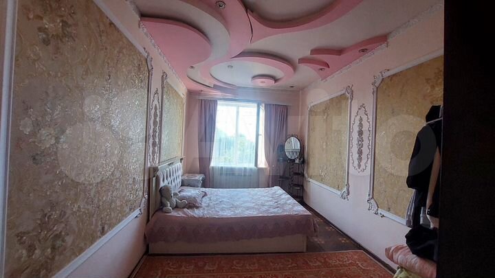 Дом 180 м² на участке 8 сот.