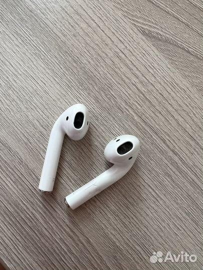 Airpods 1