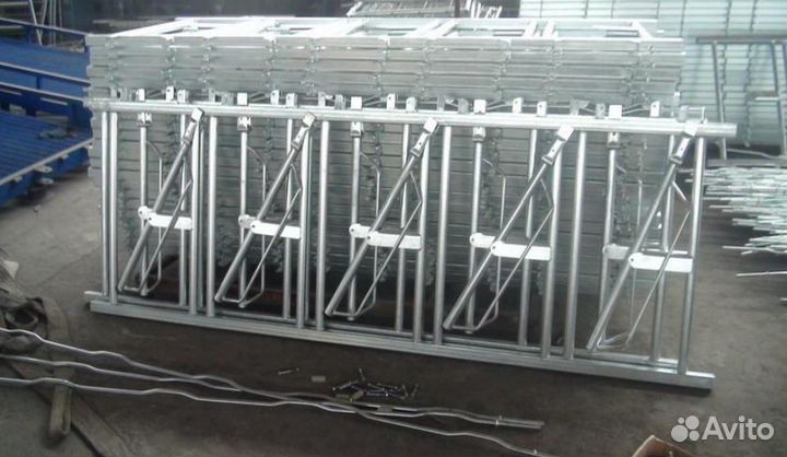 Стойловое оборудование Хедлоки