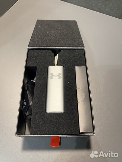 Спортивные беспроводные наушники JBL Under Armour