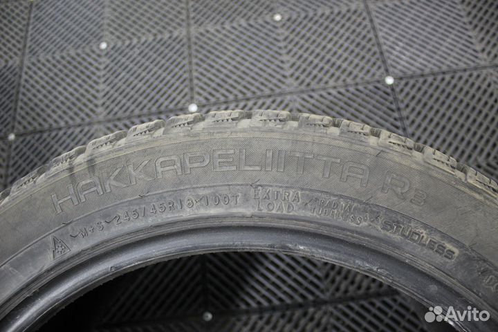 Nokian Tyres Hakkapeliitta R3 245/45 R18 и 275/40 R18 100T