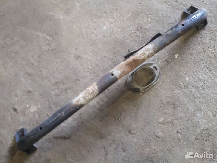 Балка подрадиаторная ауди а6 с4