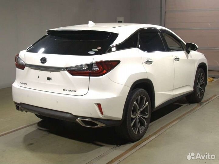 В разборе lexus RX200T