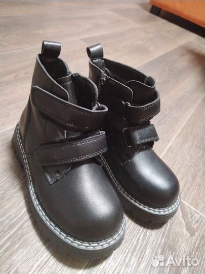 Ботинки новые демисезонные 28р