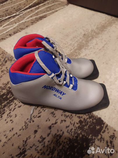 Лыжные ботинки 35 размер