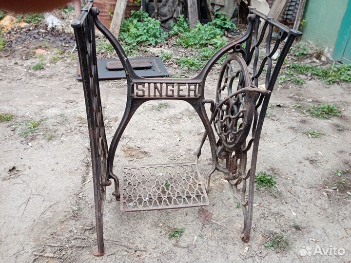 Станина от швейной машинки зингер