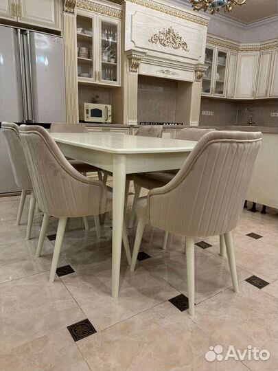 Качественный стол.Оплата при получении