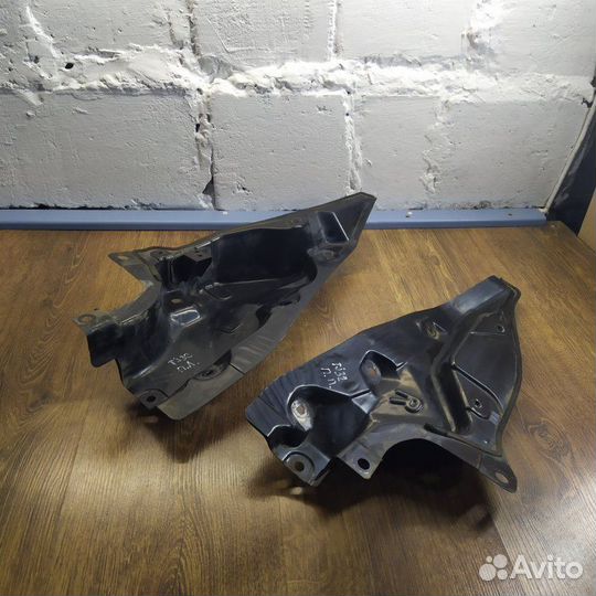 Водосток передний левый Nissan Teana J32 седан 2.5