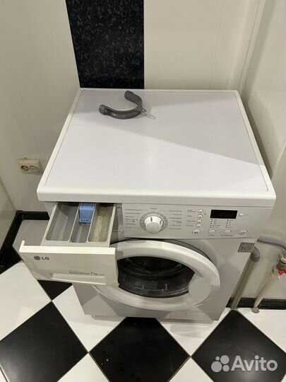 Стиральная машина LG F1056QD бу