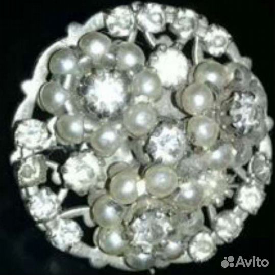 Брошка из бабушкиного сундучка