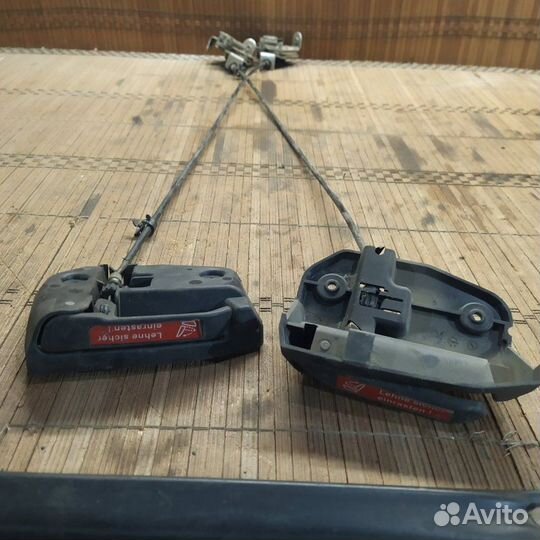 Механизм складывания подголовника задний