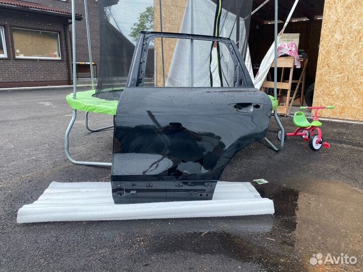 Дверь задняя левая porsche cayenne 955