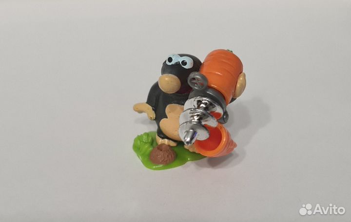 Игрушки из киндера