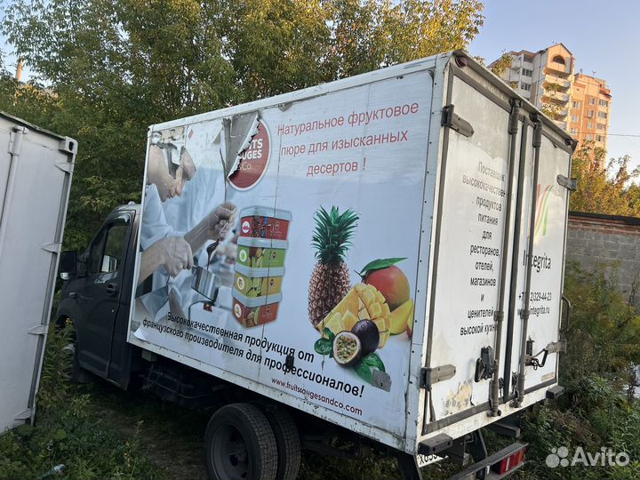 Изотермический фургон с рефрижератором будка