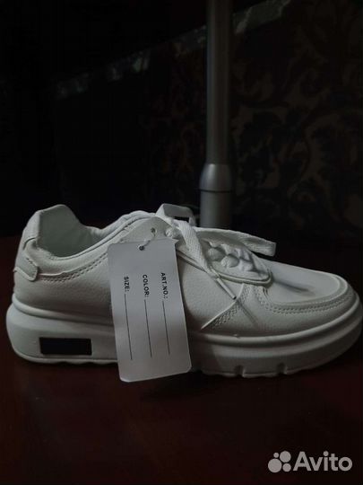 Кроссовки кеды