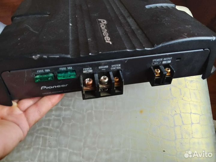 Усилитель Pioneer GM-7200M