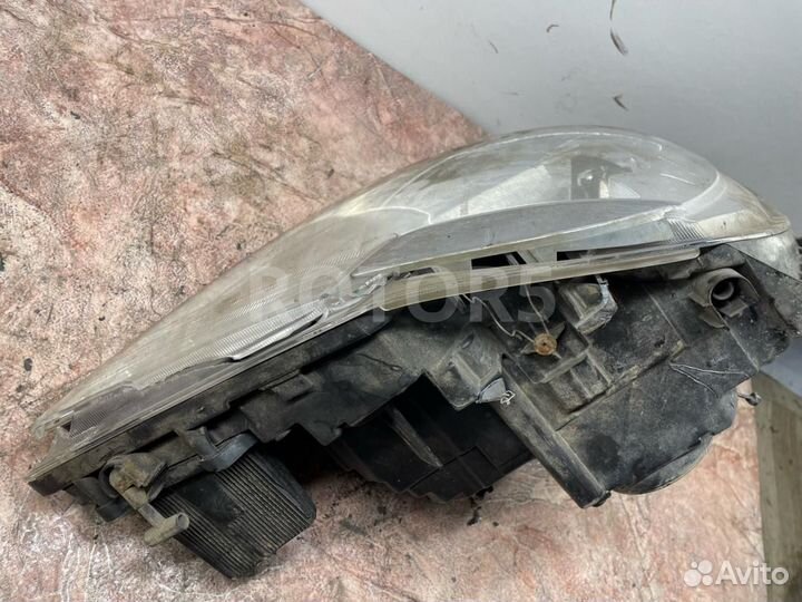 Фара левая DAF XF 106 2015 1835878