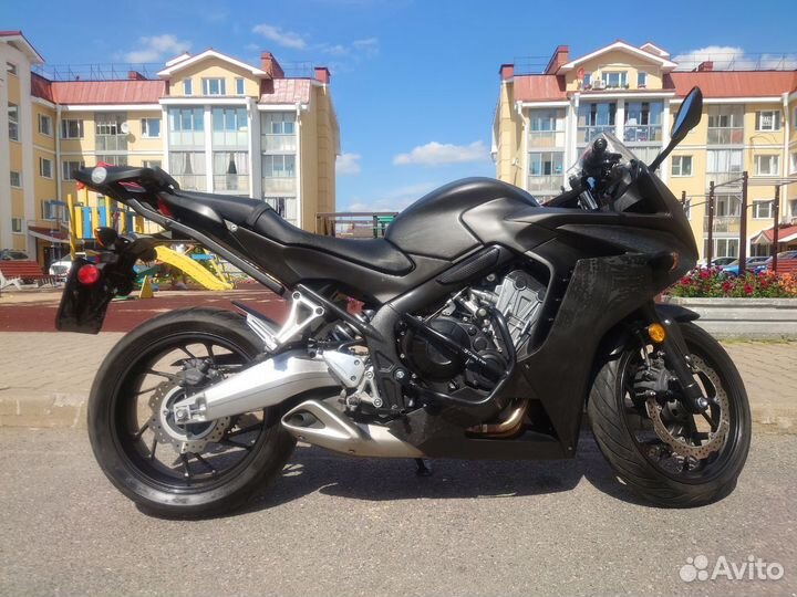 Honda CBR650F (2016) 7900км